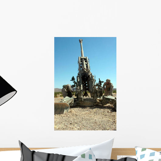 Artillerymen Manning M777 Lightweight Wall Decal