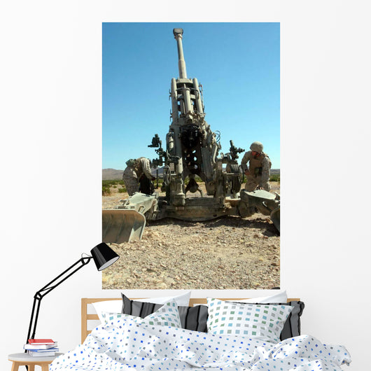 Artillerymen Manning M777 Lightweight Wall Decal