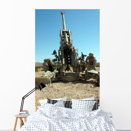 Artillerymen Manning M777 Lightweight Wall Decal