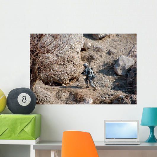 Us Army Soldier Walks Wall Decal