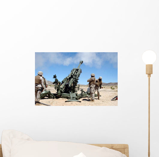 Artillerymen Fire-off round with Wall Decal