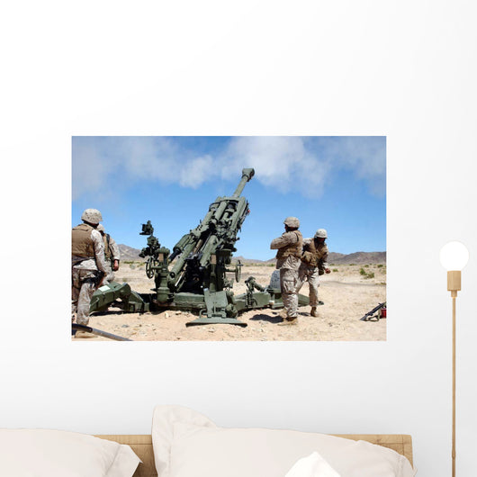 Artillerymen Fire-off round with Wall Decal