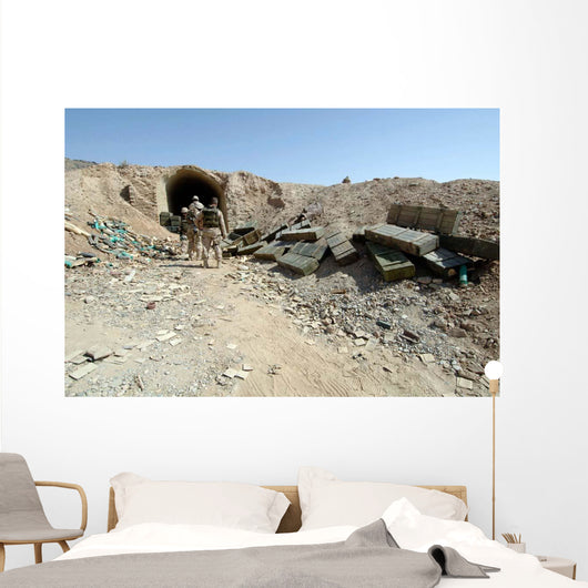 Us Army Soldiers Inspect Wall Decal