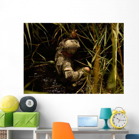 Us Army Soldier Searches Wall Decal