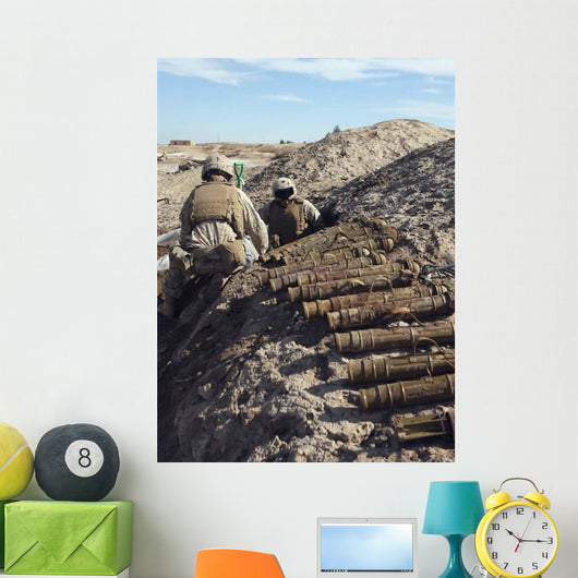 Soldiers Unearth 82mm Chinese Wall Decal