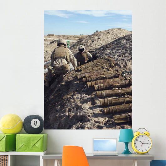 Soldiers Unearth 82mm Chinese Wall Decal