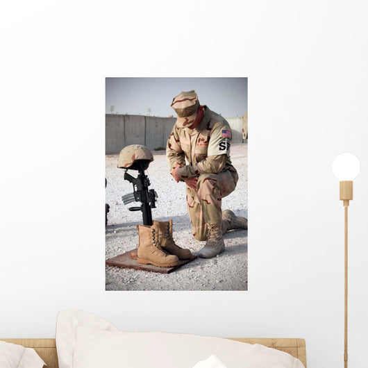Soldier Bows to Pay Wall Decal