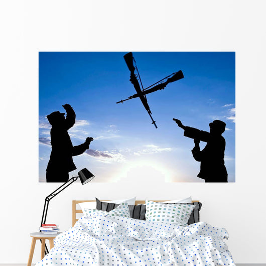 Soldiers Practice Over-the-head Rifle Wall Decal