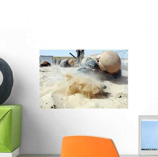 Army Soldier Pulls Himself Wall Decal