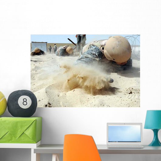 Army Soldier Pulls Himself Wall Decal