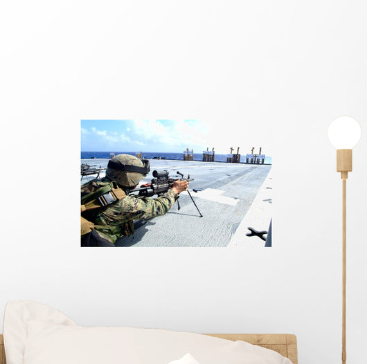 Us Marine Adjusting His Wall Decal