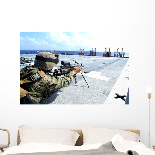 Us Marine Adjusting His Wall Decal