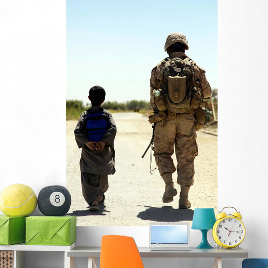 Rear Us Marine Walking Wall Decal
