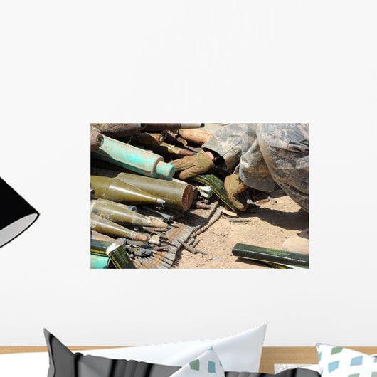 Us Soldier Lays C-4 Wall Decal