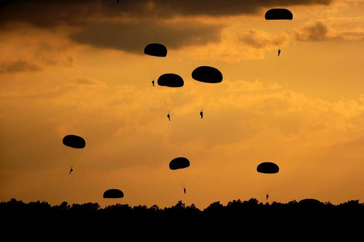 Us Army Soldiers Parachute Wall Decal Design 2