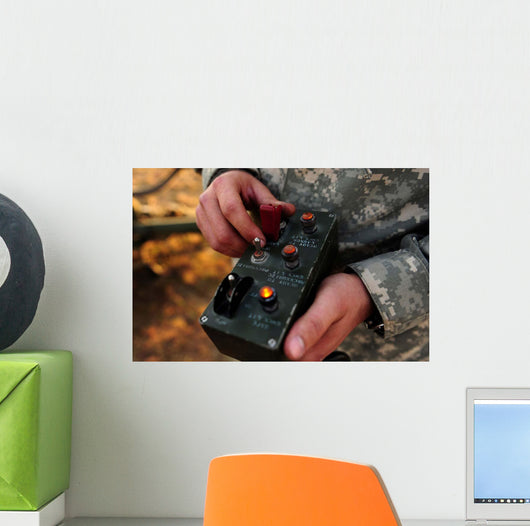 Us Soldier Hits Button Wall Decal