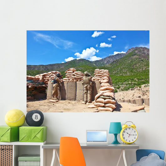 Us Army Soldier and Wall Decal