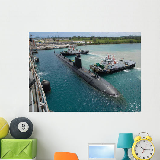 Tugboats Assist Los Angeles-class Wall Decal