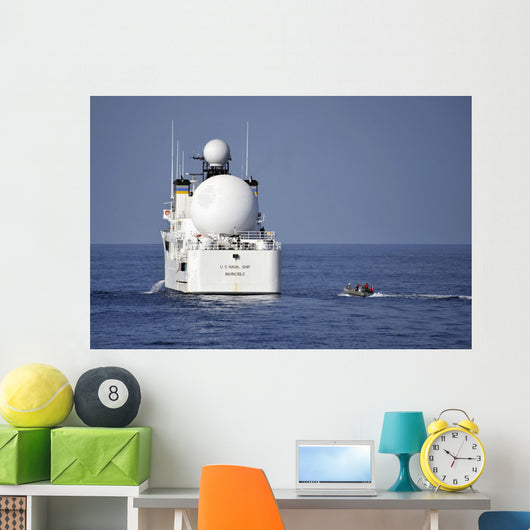 Sailors Rigid-hull Inflatable Approach Wall Decal