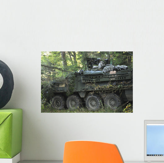 Us Army Soldier Pulls Wall Decal Design 2