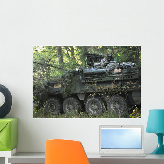 Us Army Soldier Pulls Wall Decal Design 2