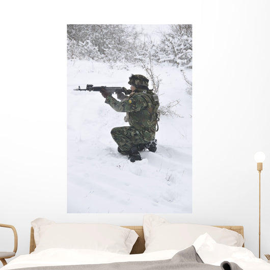 Bulgarian Soldier Aims down Wall Decal