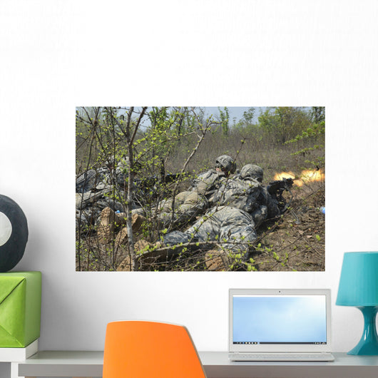 Soldiers Fire M240b Machine Wall Decal