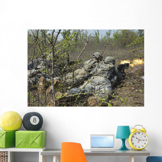 Soldiers Fire M240b Machine Wall Decal