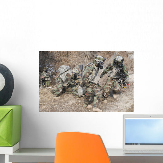 Us Soldiers Wear Gas Wall Decal