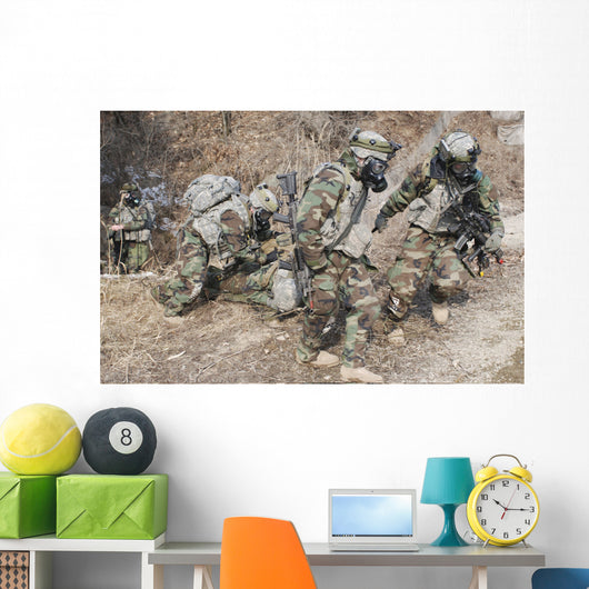 Us Soldiers Wear Gas Wall Decal