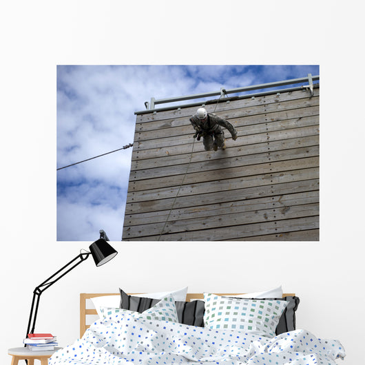 Us Soldier Runs down Wall Decal