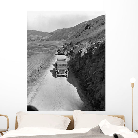 Tank-led Patrol Leathernecks Hunt Wall Decal Design 2