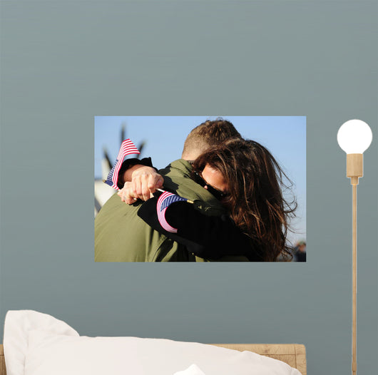 Us Aviator Embraces His Wall Decal