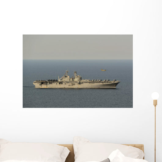 Ch-47f Chinook Conducts Flight Wall Decal