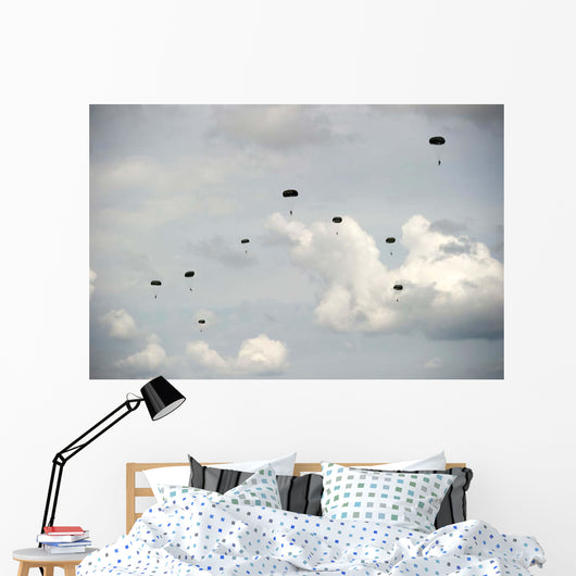Halo Jumpers Descend to Wall Decal Design 1