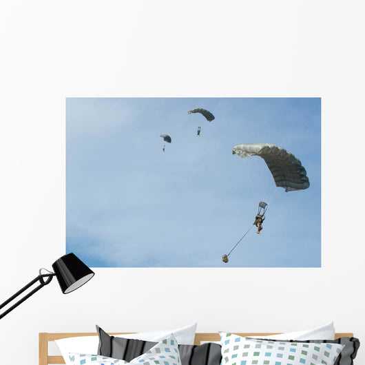 Halo Jumpers Prepare to Wall Decal