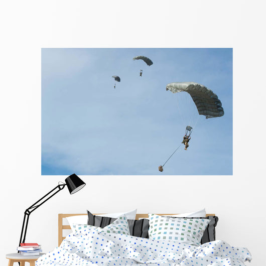 Halo Jumpers Prepare to Wall Decal