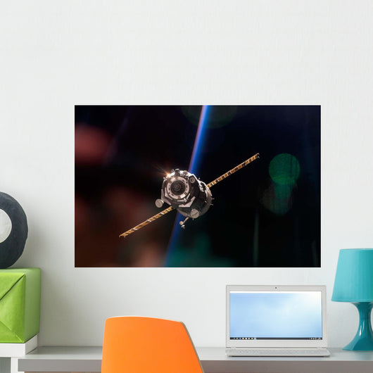Soyuz Tma-5 Spacecraft Wall Decal