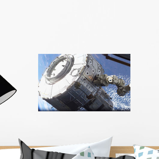 Quest Airlock Is Maneuvered Wall Decal