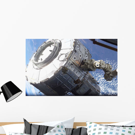 Quest Airlock Is Maneuvered Wall Decal