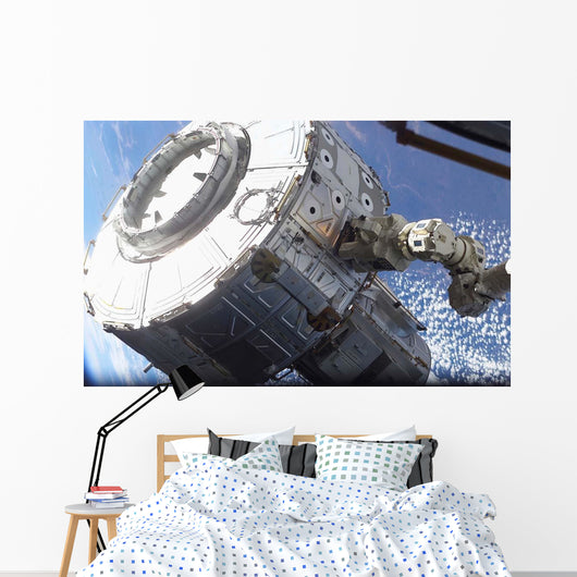 Quest Airlock Is Maneuvered Wall Decal