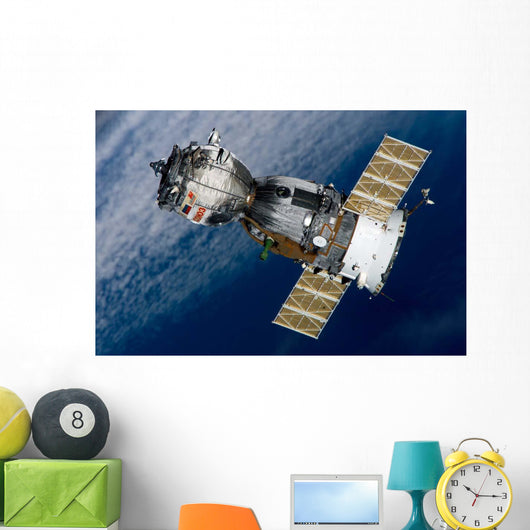 Soyuz Tma-7 Spacecraft Departs Wall Decal