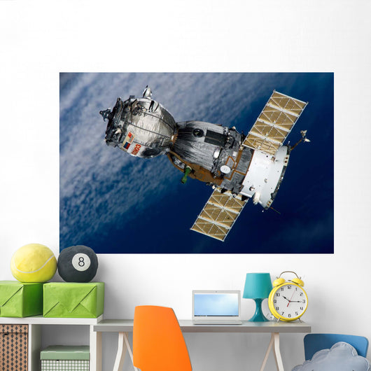 Soyuz Tma-7 Spacecraft Departs Wall Decal