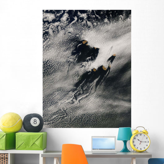Ship-wave-shaped Wave Clouds and Wall Decal