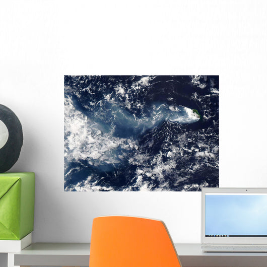 Eruption Piton La Fournaise Wall Decal