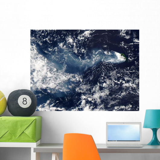 Eruption Piton La Fournaise Wall Decal