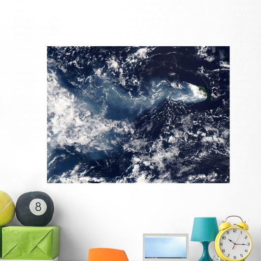Eruption Piton La Fournaise Wall Decal