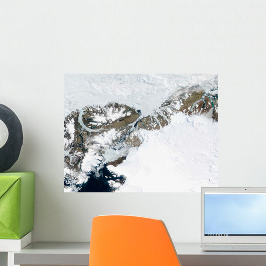 Summer Thaw around Ellesmere Wall Decal