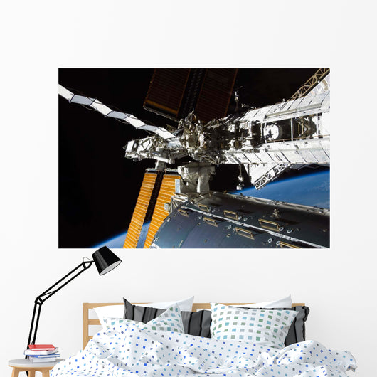 Portion Columbus Laboratory Starboard Wall Decal