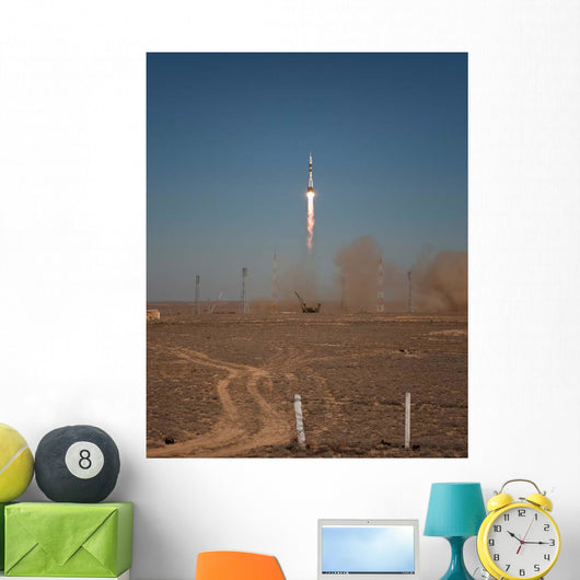 Soyuz Tma-16 Launches from Wall Decal